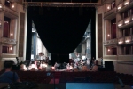 Melody Gardot setting up